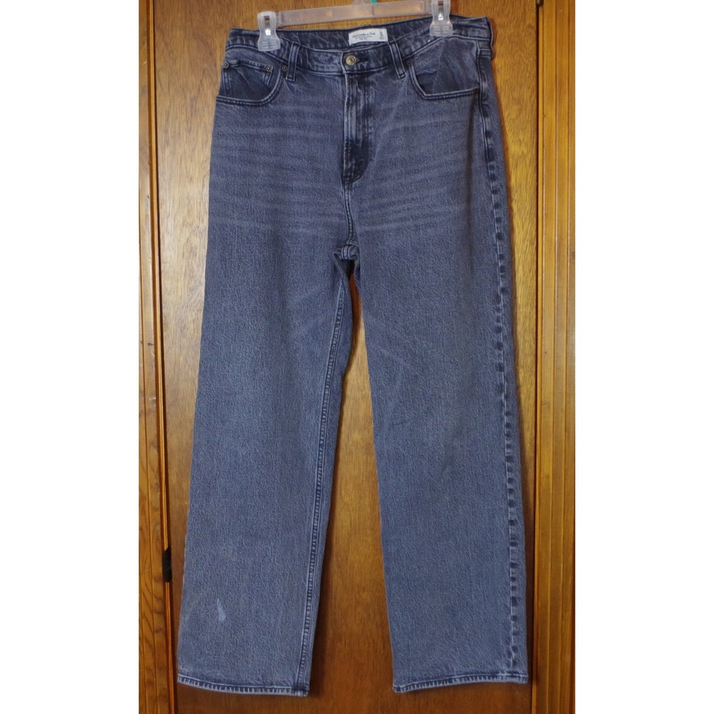 Abercrombie & Fitch The 90s Relaxed Jean Size 31 12R High Rise Grey Faded Denim